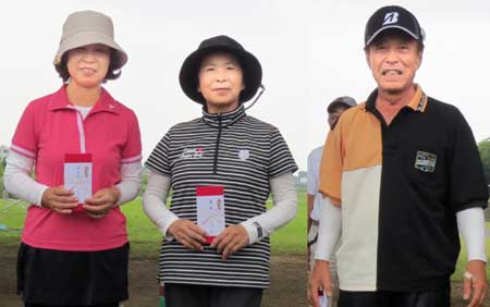 左から、３位：佐藤さん、優勝：小泉さん、準優勝：山田さん