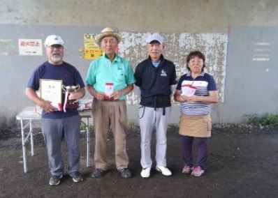 左から望月さん、小泉さん、五十嵐さん、小泉久美子さん